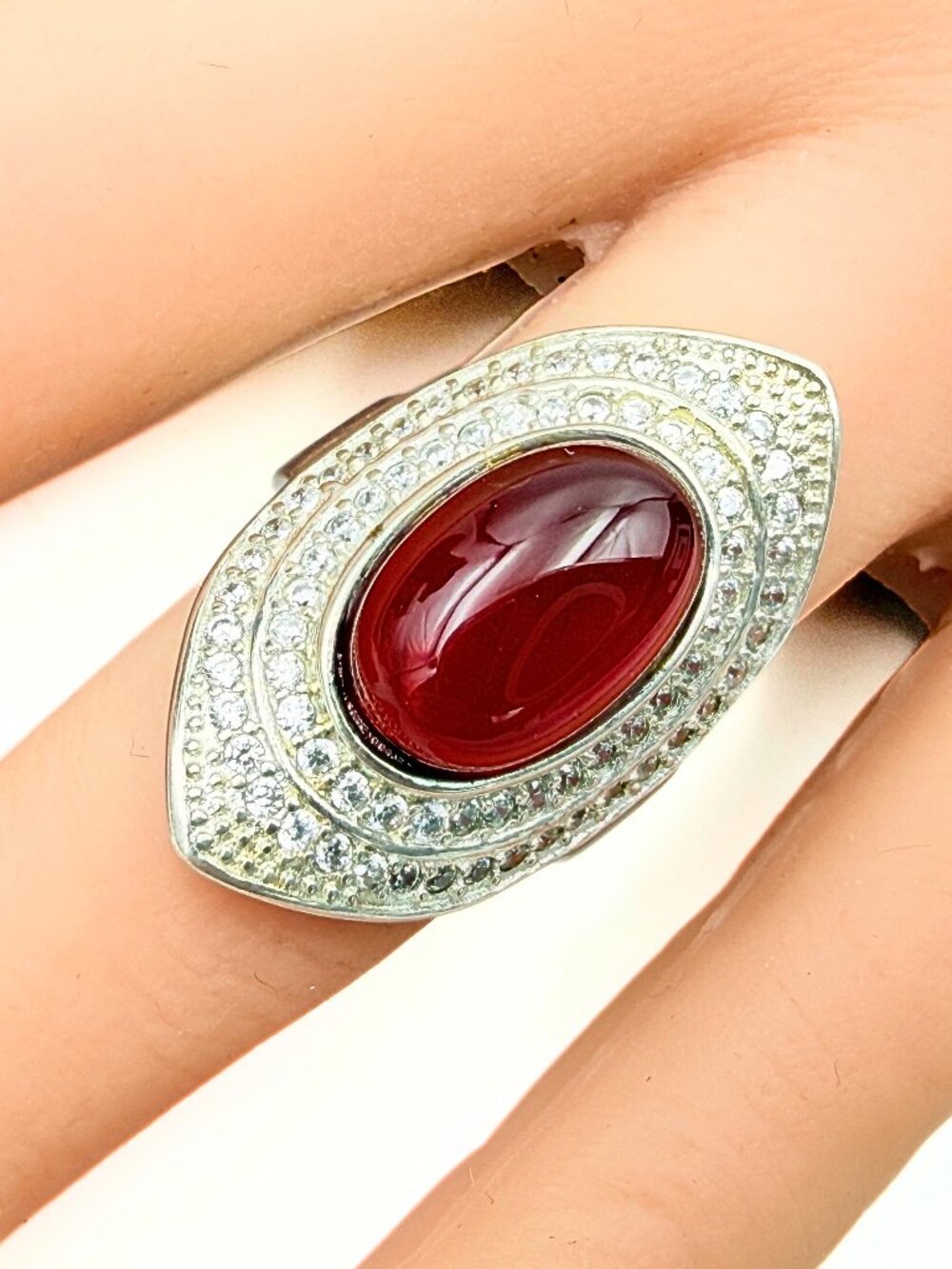 Vintage Art Deco Revival Sterling Rhodium Plated Red Glass Shield Ring Sz 6.5